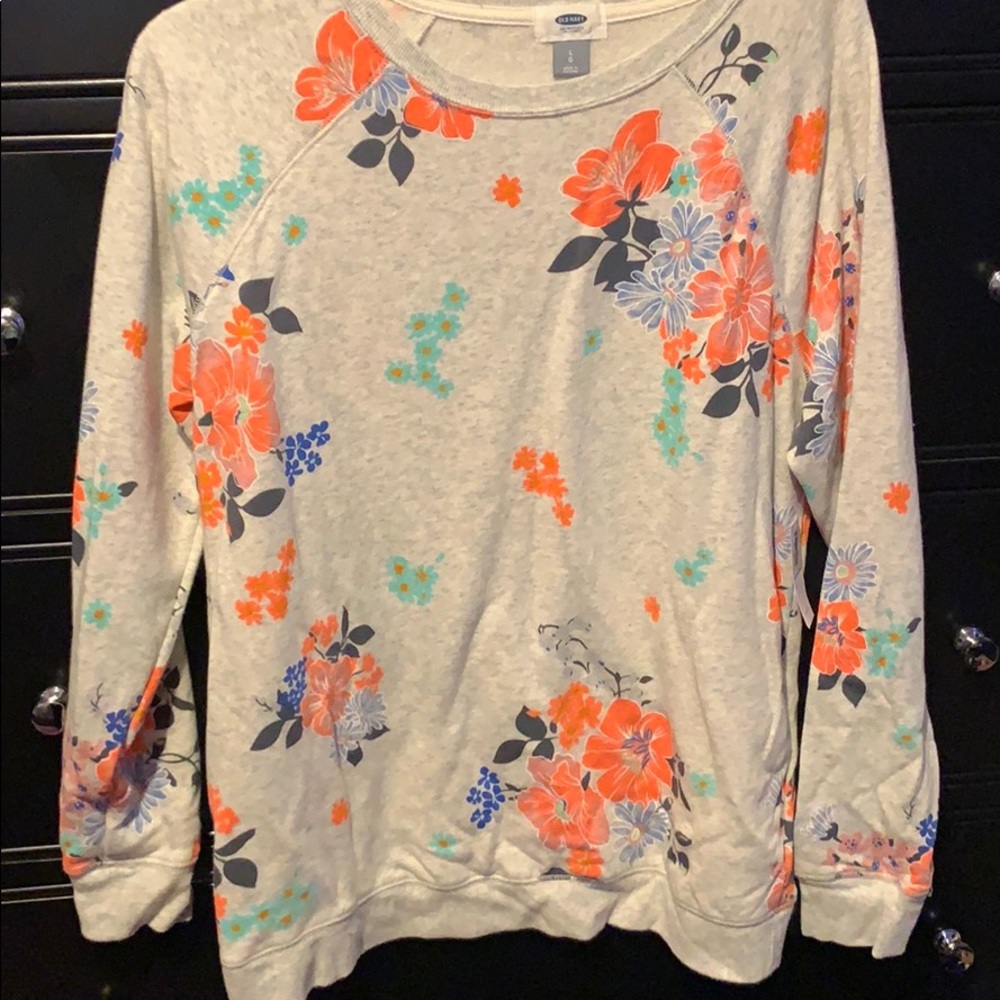 Flowered sweatshirt